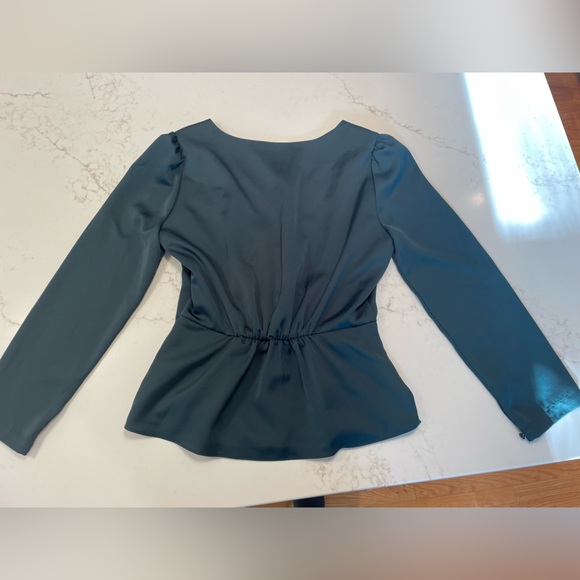 J Crew Womens Blouse - Size 2 - Picture 2 of 5